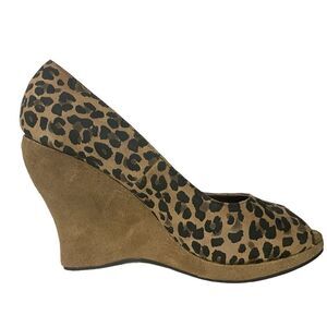 New peeptoe animal print platform wedge